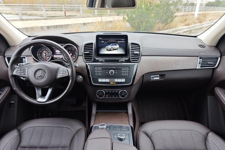 Used Mercedes-Benz GLE 2017 GLE 400 4MATIC
