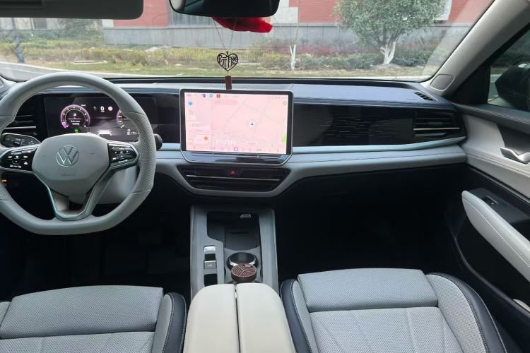 Used Volkswagen Passat 2025 Pro 380TSI Starry Dragon Edition
