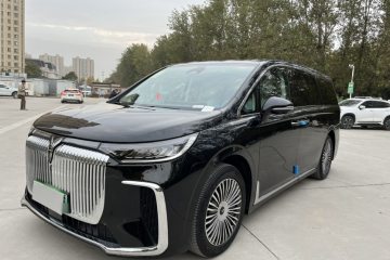 Used VOYAH Dream 2025 PHEV Four-Wheel Drive Excellence Kunpeng Edition