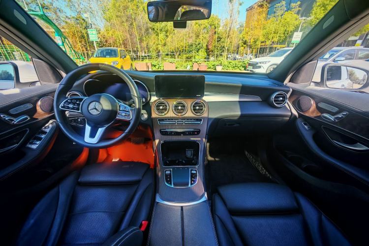 Used Mercedes-Benz GLC 2020 Facelift GLC 260 L 4MATIC Luxury Edition