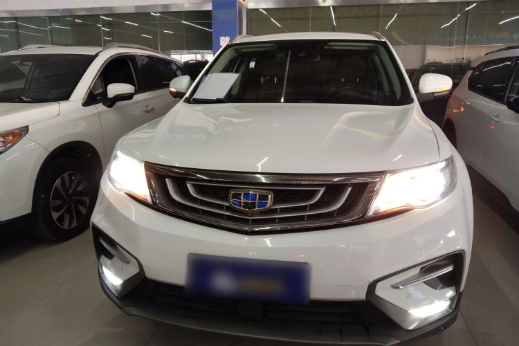 Used Geely Auto Emgrand X7 Sport 2018 1.8TD Automatic Two-Wheel Drive ZhiZun Model with 4G Connectivity

