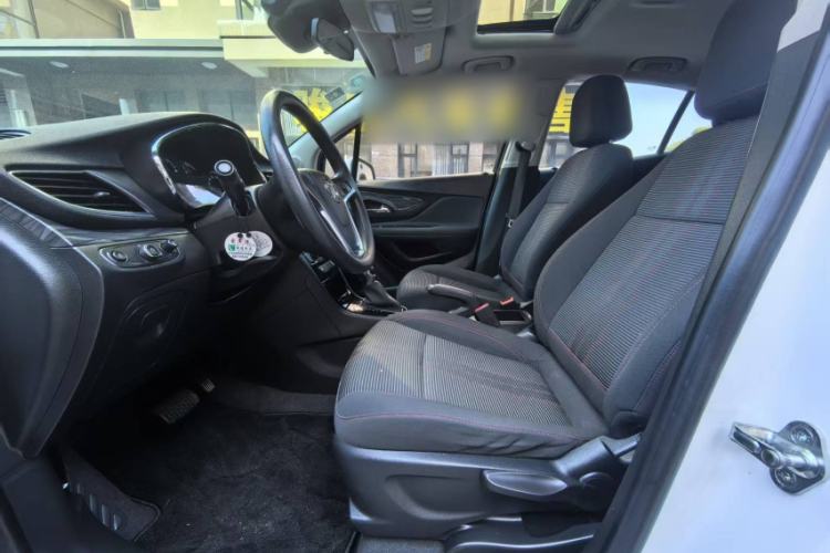 Used Buick Encore 2016 18T Automatic Two-Wheel Drive Urban Fashion Model
