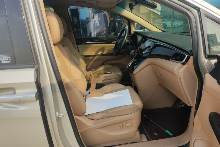 Used Buick GL8 2018 ES 28T Luxury Model China VI Standard
