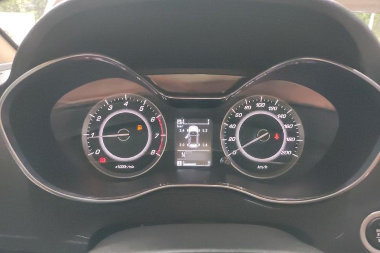 Used Baojun 560 2017 Rhythmic Edition 1.8L iAMT Prestige Model