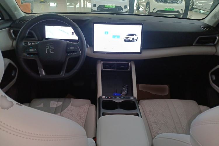 Used BYD Yuan UP 2025 Intelligent Driving Version 401 km Leading Edition