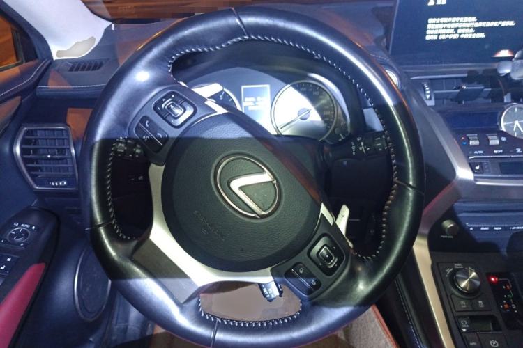 Used Lexus NX 2018 300 Front-Drive Freeline Edition