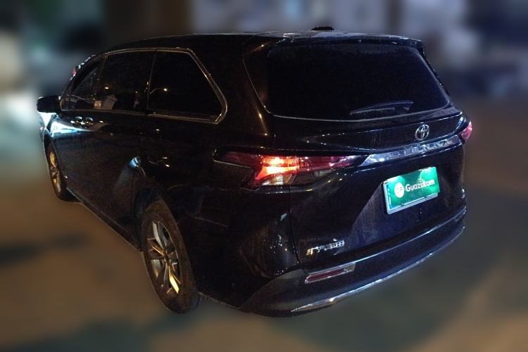 Used Toyota Sienna 2024 2.5L Hybrid Comfort Edition
