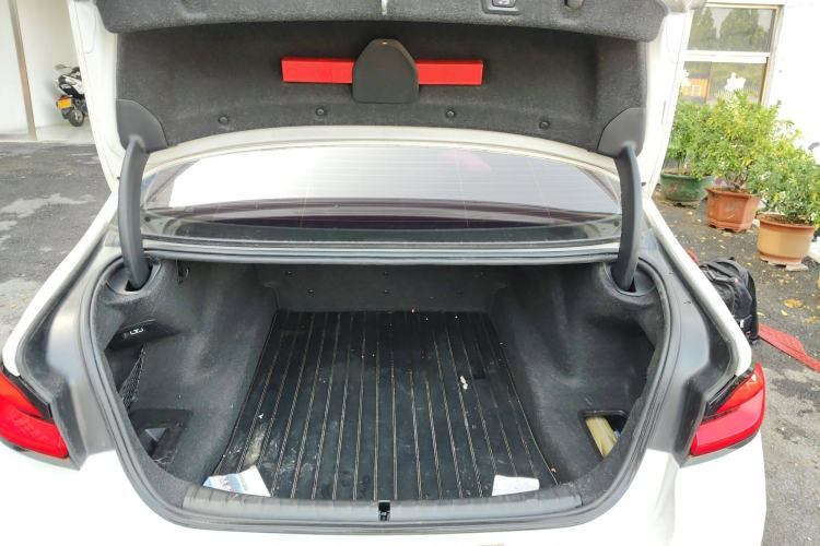 Used BMW 5 Series 2018 525Li Luxury Package
