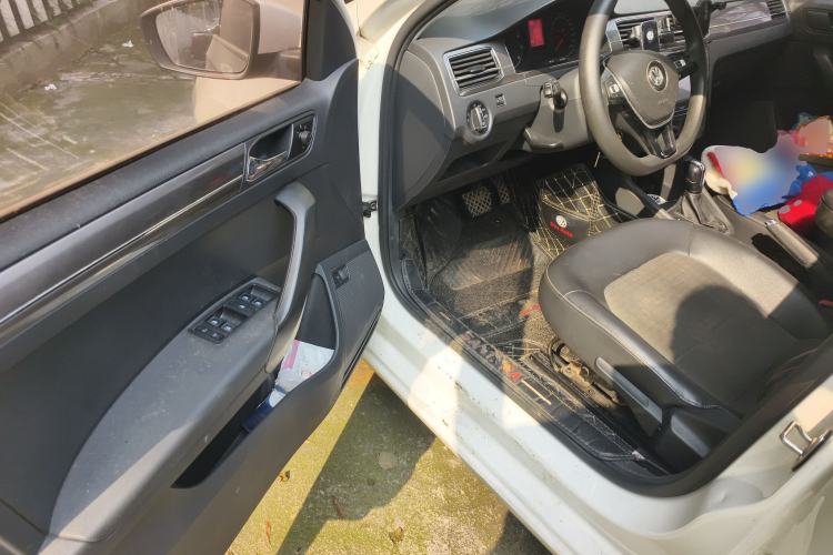 Used Volkswagen Santana 2016 1.6L Automatic Comfort Edition