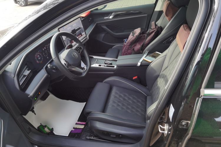 Used Volkswagen Magotan 2024 380TSI DSG Prestige Edition DaMai Package
