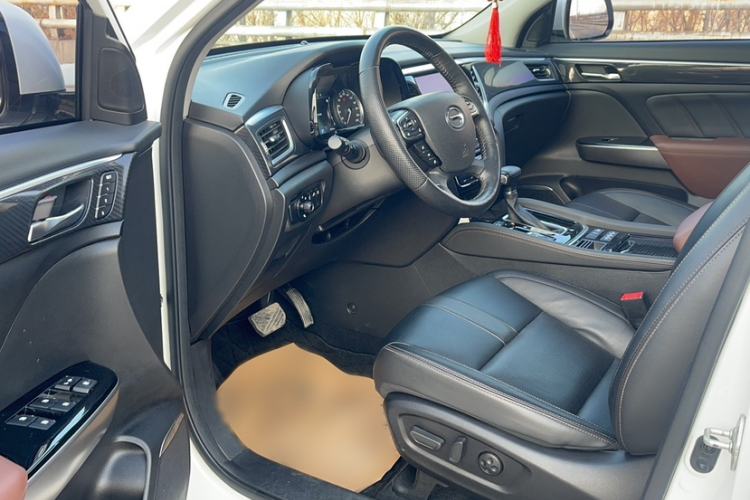 Used GAC Trumpchi GS7 2019 390T Two-Wheel Drive Luxury Smart Connectivity Version