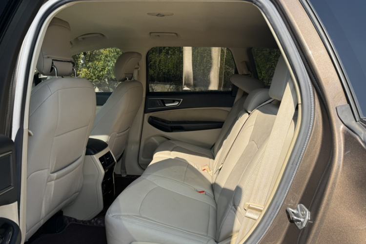 Used Ford Edge 2016 EcoBoost 245 Two-Wheel-Drive Titanium 5-Seater