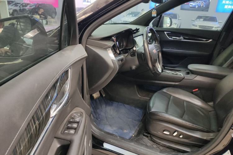 Used Cadillac XT6 2021 28T Six-Seater Four-Wheel-Drive Luxury Version
