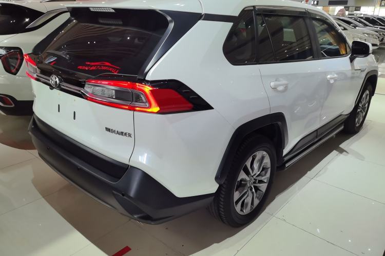 Used Toyota Wildlander 2023 2.0L CVT Two-Wheel Drive Leading Edition