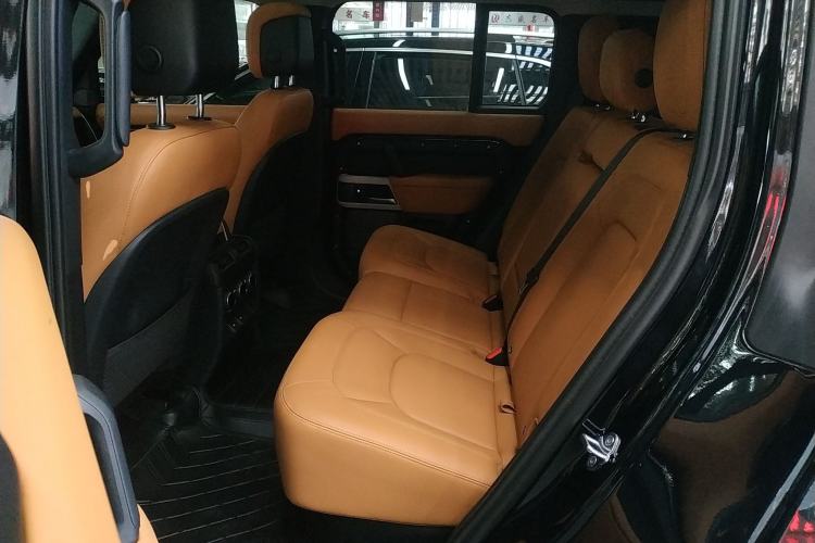 Used Land Rover Defender 2024 110 3.0T P400 Dark Edition
