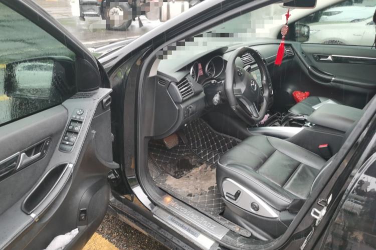 Used Mercedes-Benz R-Class 2017 R 320 4MATIC Business Edition Prestige Model