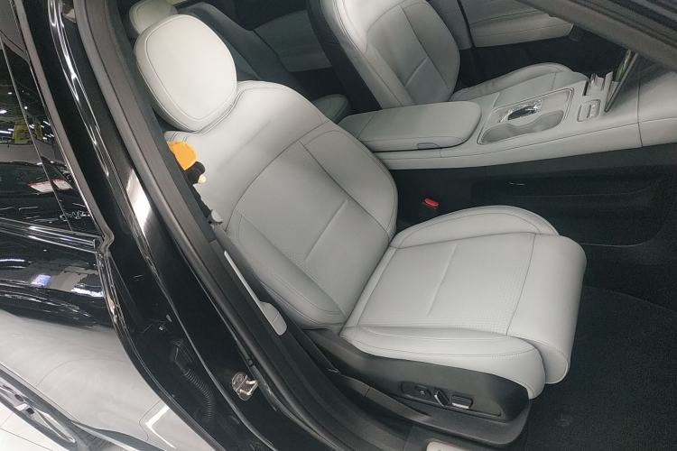 Used Nio ES6 2024 75 kWh
