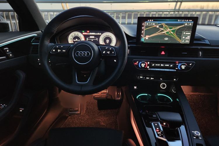 Used Audi A4L 2025 2 Million Units Enjoyment Version 40 TFSI Luxury Dynamic Edition
