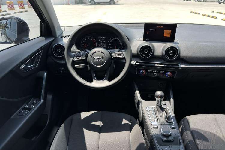 Used Audi Q2L 2018 35 TFSI Launch Exclusive Edition China VI
