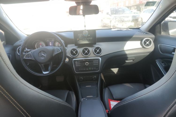 Used Mercedes-Benz GLA 2016 GLA 200 Fashion Model
