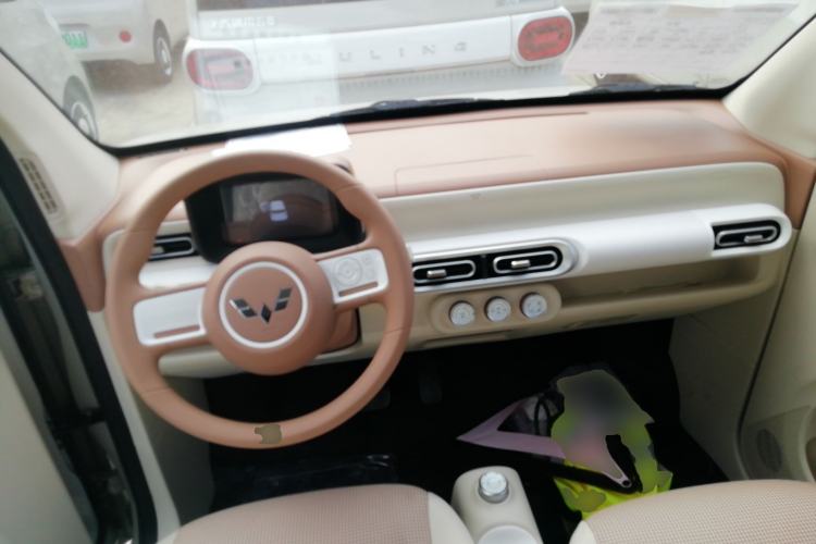 Used Wuling Hongguang MINIEV 2024 3rd Generation 215km Youth Edition