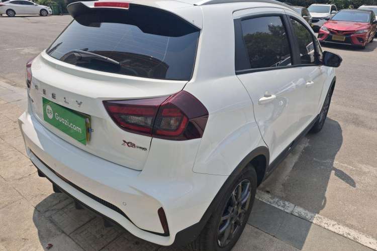 Used Geely Auto Vision X3 2021 PRO 1.5L CVT Deluxe Model
