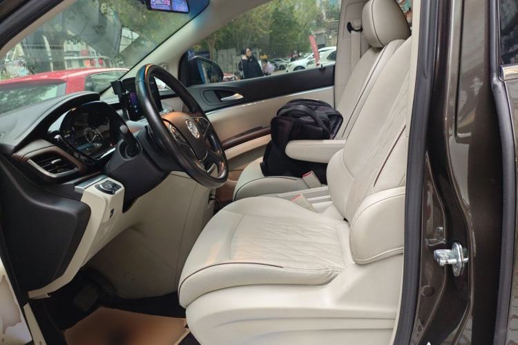 Used Buick GL8 2021 Land Cruiser Executive Class 652T Luxury Model
