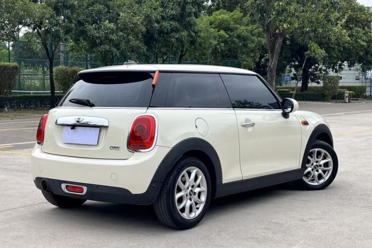 Used  MINI 2014 1.2T ONE+
