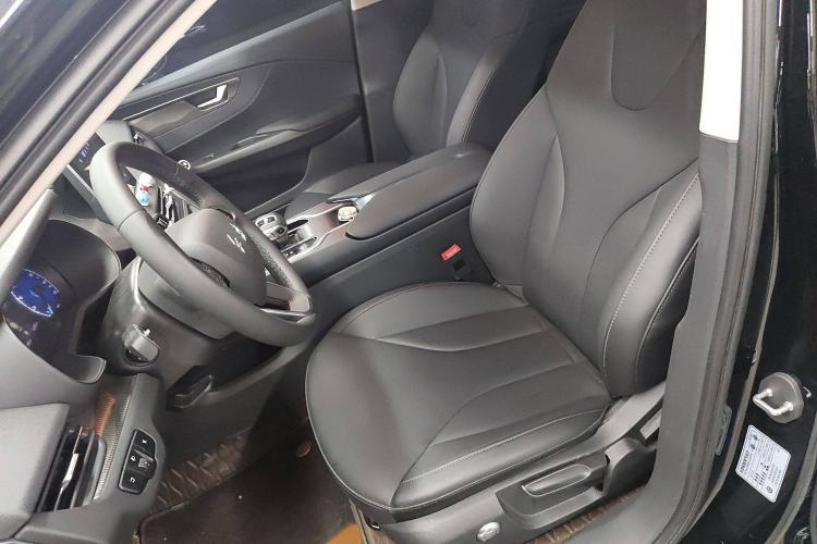 Used Hongqi E-QM5 2022 431 km Charge & Enjoy Edition
