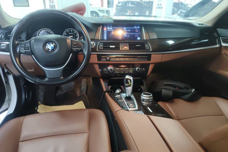 Used BMW 5 Series 2017 525Li Leading Model
