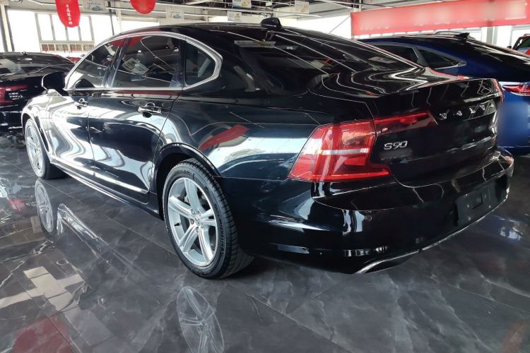 Used Volvo S90 2019 T5 Zhiyi Edition
