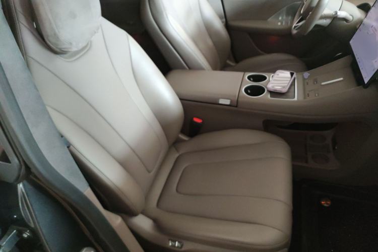 Used Hima Luxeed R7 2025 Range-Extended Version 251 km Max
