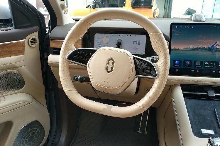 Used Hima AITO M7 2024 1.5T Intelligent Driving Rear-Drive Max Edition 5 Seats
