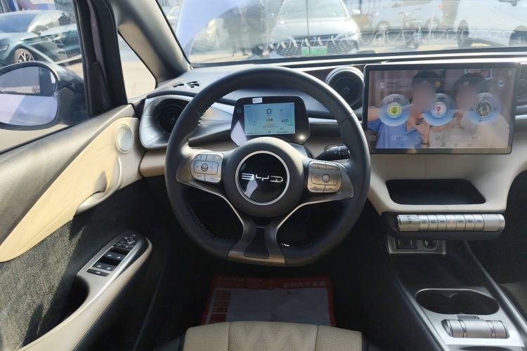 Used BYD Dolphin 2023 420 km Fashion Edition