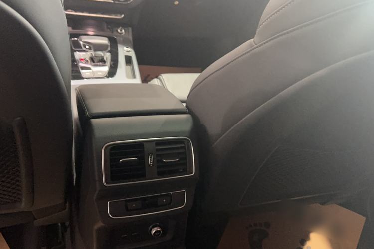 Used Audi Q5L 2022 40T Fashionable and Dynamic Model
