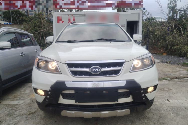 Used BYD S6 2013 Platinum Edition 2.0L Manual Luxury Model
