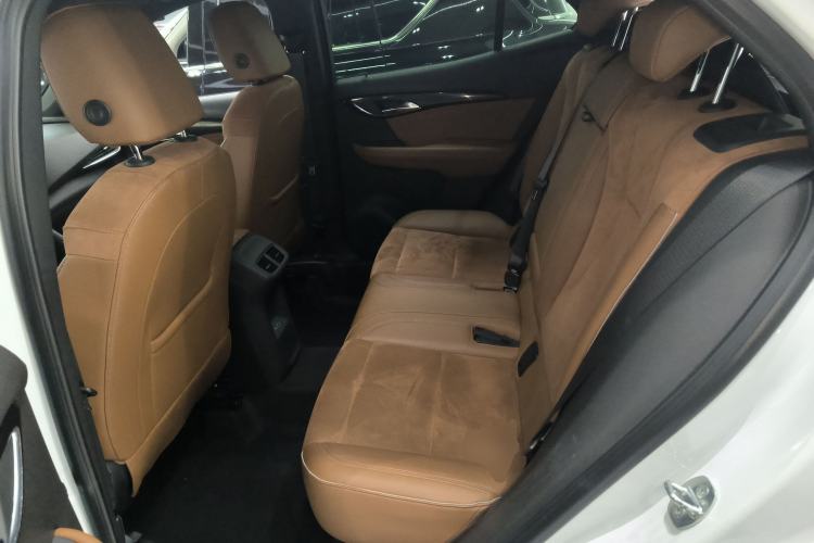 Used Buick Envision 2020 Encore S 652T Two-Wheel Drive Luxury Model
