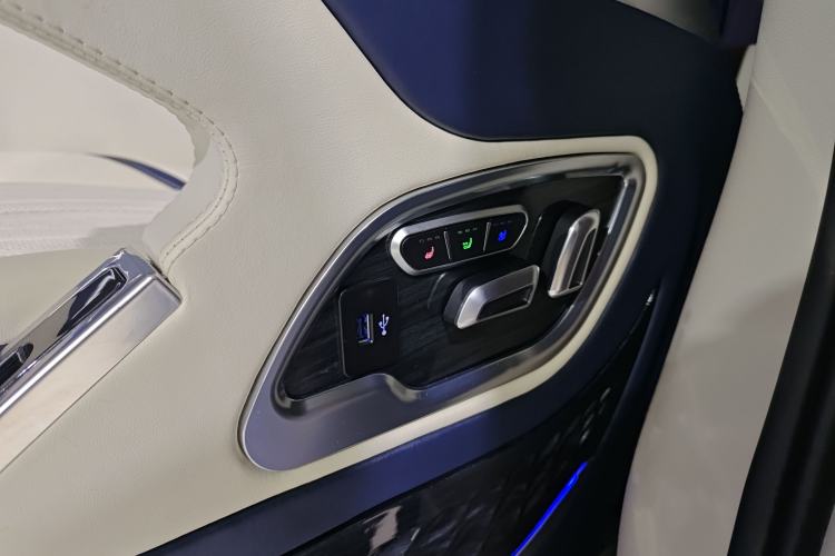 Used Buick GL8 2021 ES Landtrek 653T Comfort Edition