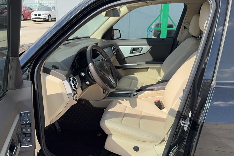 Used Mercedes-Benz GLK-Class 2014 GLK 260 4MATIC Dynamic Model
