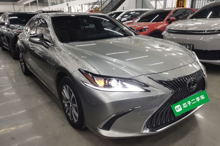 Used Lexus ES 2020 200 Excellence Edition
