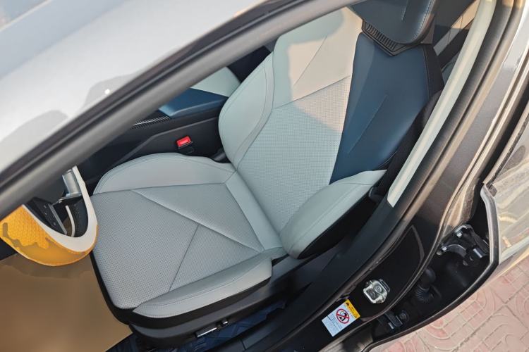 Used Changan UNI-V iDD 2023 Zhidian iDD 1.5T 113km Smart & Fun Version (Rapid Edition)