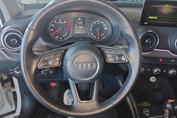 Used Audi Q2L 2018 35 TFSI Launch Exclusive Edition China V