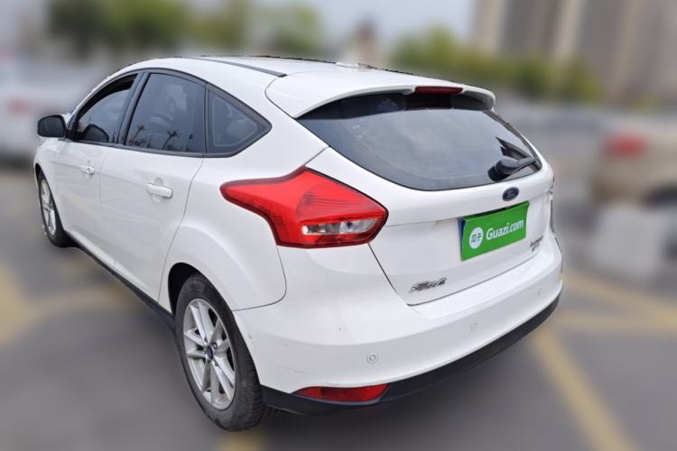 Used Ford Focus 2015 Hatchback EcoBoost 125 Automatic Supreme Style Edition