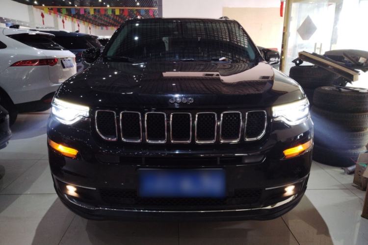 Used  Grand Commander 2020 2.0T Two-Wheel Drive Elite Version
