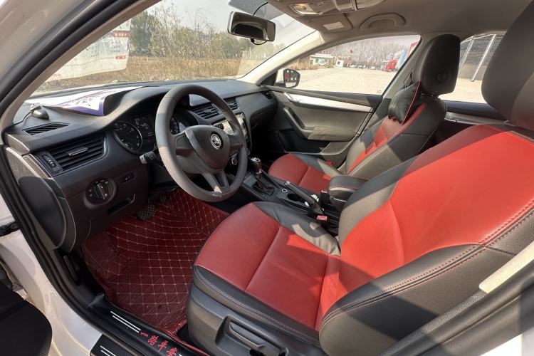 Used Skoda Octavia 2017 1.6L Automatic Front-Wheel Drive Model
