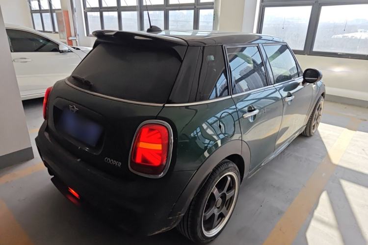 Used  MINI 2018 1.5T COOPER Racing Edition Five-Door Version
