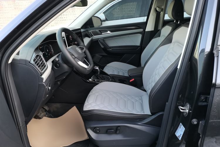 Used Volkswagen Tayron 2023 280TSI Two-Wheel-Drive Luxury Plus Advanced Version
