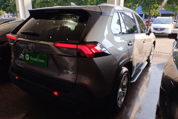 Used Toyota RAV4 2023 2.0L CVT Two-Wheel Drive Urban Edition
