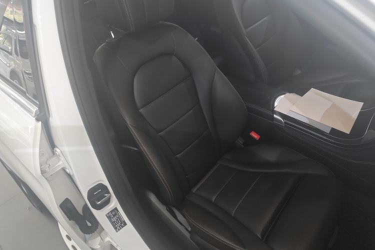 Used Mercedes-Benz GLC 2019 GLC 260 4MATIC Luxury Model
