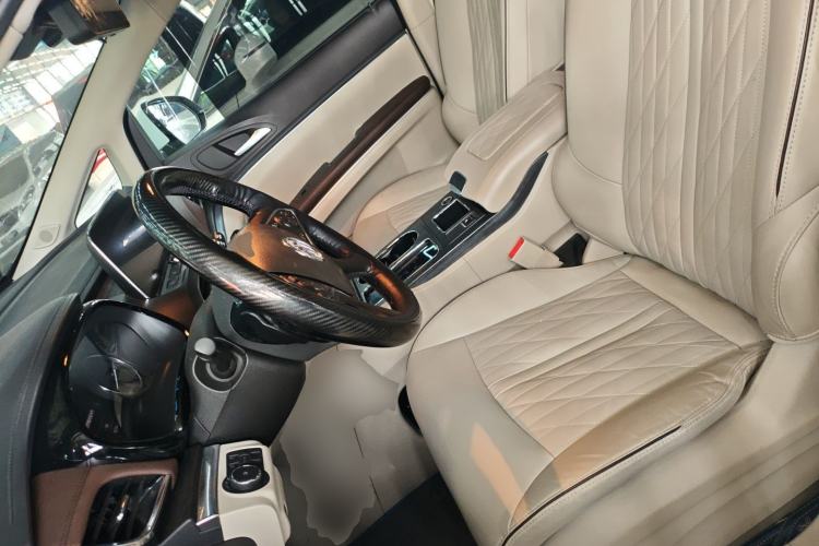 Used Buick GL8 2022 Land Executive Class 652T Prestige Model